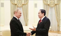 Top Vietnamese legislator meets Russian President in Moscow