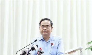 NA Chairman addresses concerns at meeting with Hau Giang voters