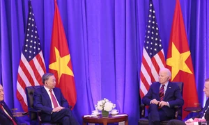 Top Vietnamese leader meets with US President