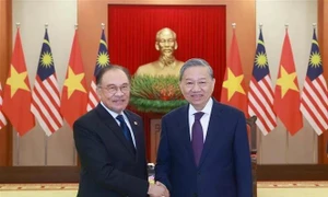 Vietnamese Party chief welcomes Malaysian PM