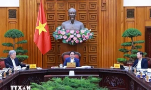 PM urges combating group interest during apparatus restructuring