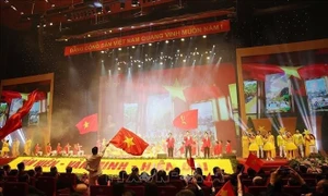 Grand ceremony marks 70th anniversary of Hanoi's Liberation Day