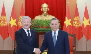 Party chief hails Kyrgyz PM's official visit to Vietnam