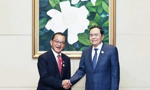 NA leader's visits expected to boost parliamentary partnership between Vietnam and Singapore, Japan