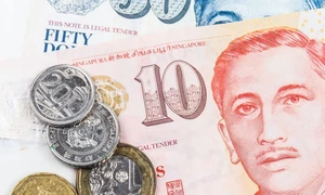 Singapore dollar hits 10-year high