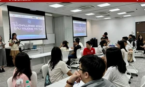 Vietnamese Student Association in Singapore hosts 'Intellectual Arena' event