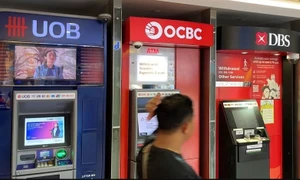 Singapore proposes new law to curb bank scams