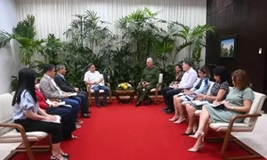 Cuban President pledges support for Vietnamese investors