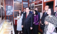 NA Chairman visits President Ho Chi Minh relic site in Kunming