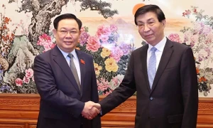 NA Chairman meets Chinese front leader