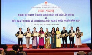 4th World Conference of Overseas Vietnamese wraps up