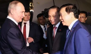 Russian President Vladimir Putin starts state visit to Vietnam