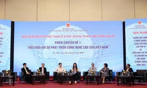 Ample room for Vietnam to develop semiconductor: OV intellectuals