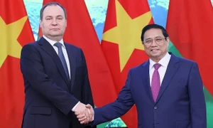 PMs agree to expand Vietnam - Belarus ties to potential areas