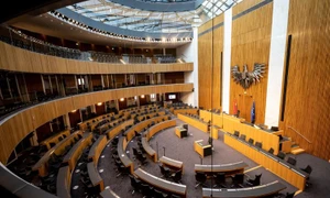 Austrian parliament discusses new criminal law on corruption