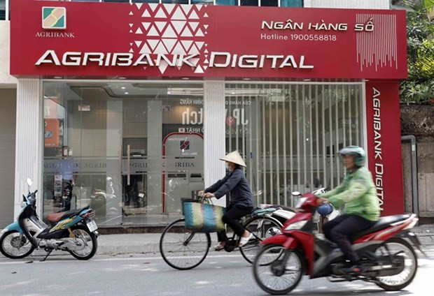 A digital banking kiosk of Agribank. (Photo: VNA) No interest rate hike in 2024: central bank -0
