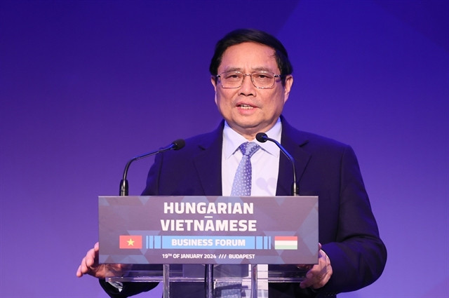 Prime Minister Phạm Minh Chinh addresses the Vietnam-Hungary Business Forum. Vietnamese, Hungarian PMs attend business forum -0