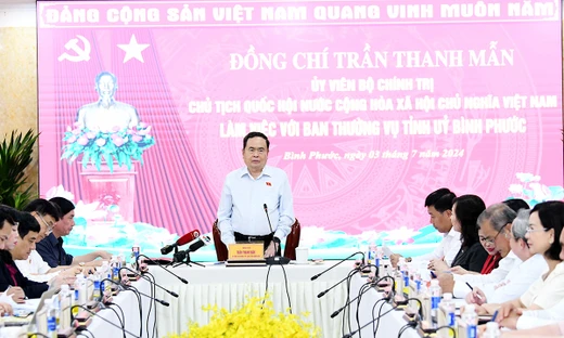 NA Chairman works with standing board of Binh Phuoc province's Party Committee